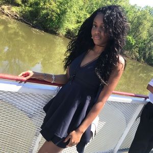 Meet your Posher, Nina